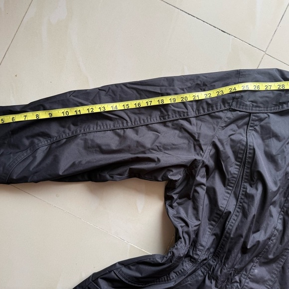 St.John’s Bay woman reversible utility jacket black gray cinched waist size 1X - Picture 9 of 16